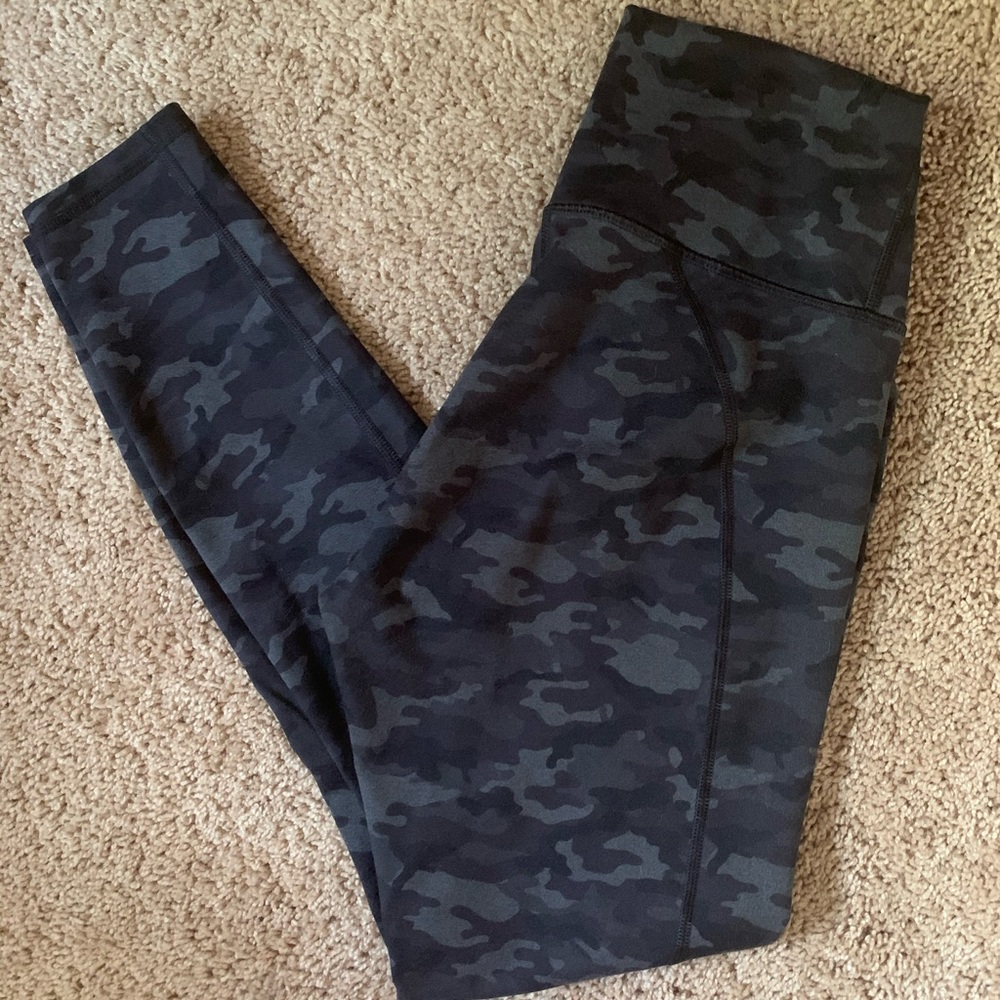 Fabletics camo leggings